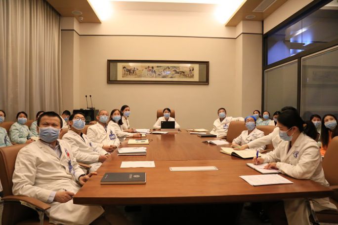 四川泌尿外科医院开展2022年第一季度医院感染管理委员会会议