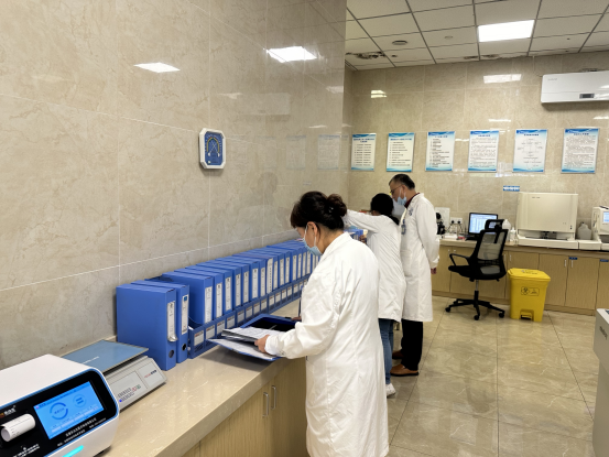 以查促改、提质增效——我院启动行政查房工作