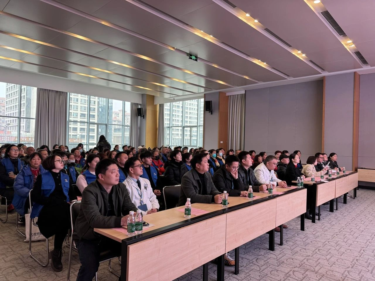 党建引领，医社同行：四川泌尿外科医院与高碑社区共建“微网实格”新征程
