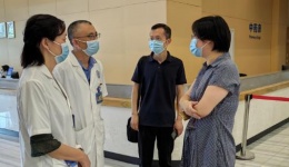 武侯区副区长陈丽娜视察 四川泌尿外科医院疫情防控工作