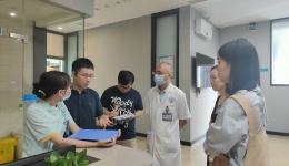 武侯区疾控中心副主任郑森平到四川泌尿外科医院督导结核病筛查工作