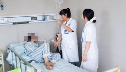 七旬藏族老人重度子宫脱垂，四川泌尿外科医院成功施救